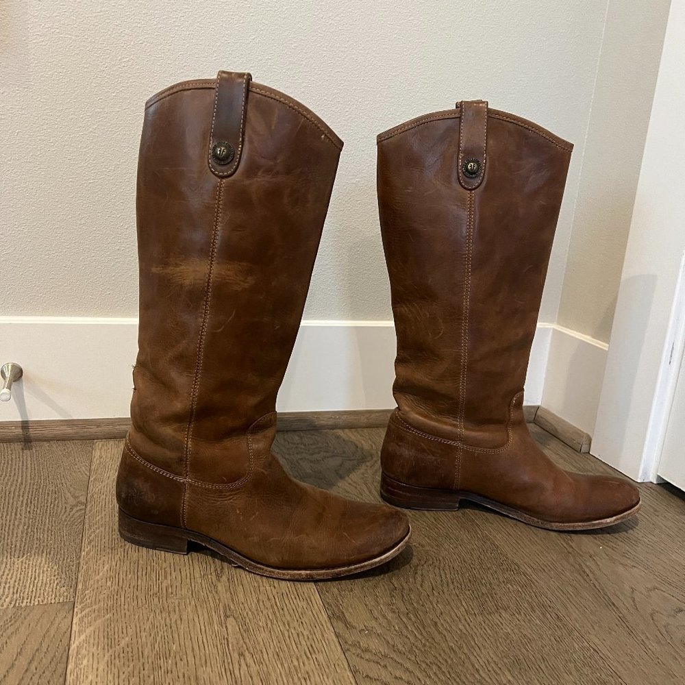 Frye Melissa Button 2 Boots Shoes - Cognac Distressed Brown Leather 8.5B